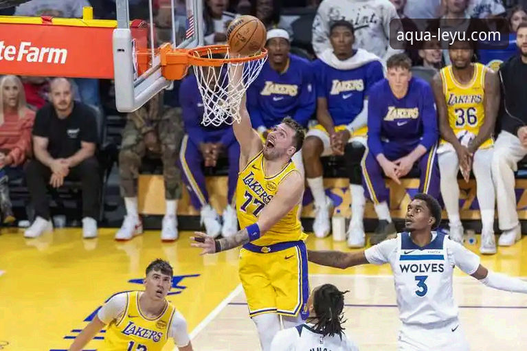 乐鱼体育平台安全吗 东契奇43分率湖人客场取胜,乐鱼体育平台观赛体验与数据深度评测